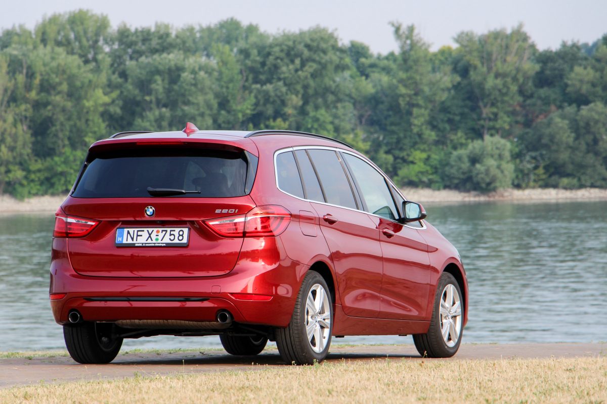 BMW 220