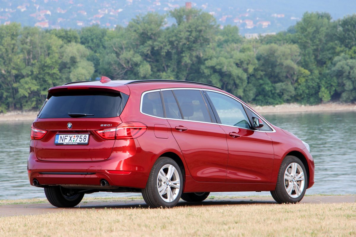 BMW 220