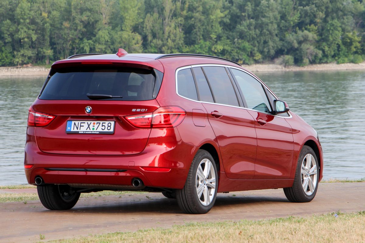 BMW 220