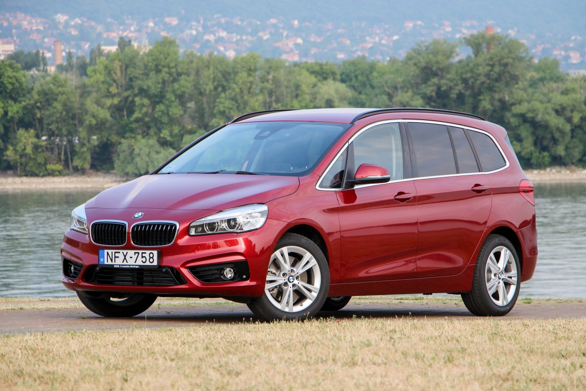 BMW 220