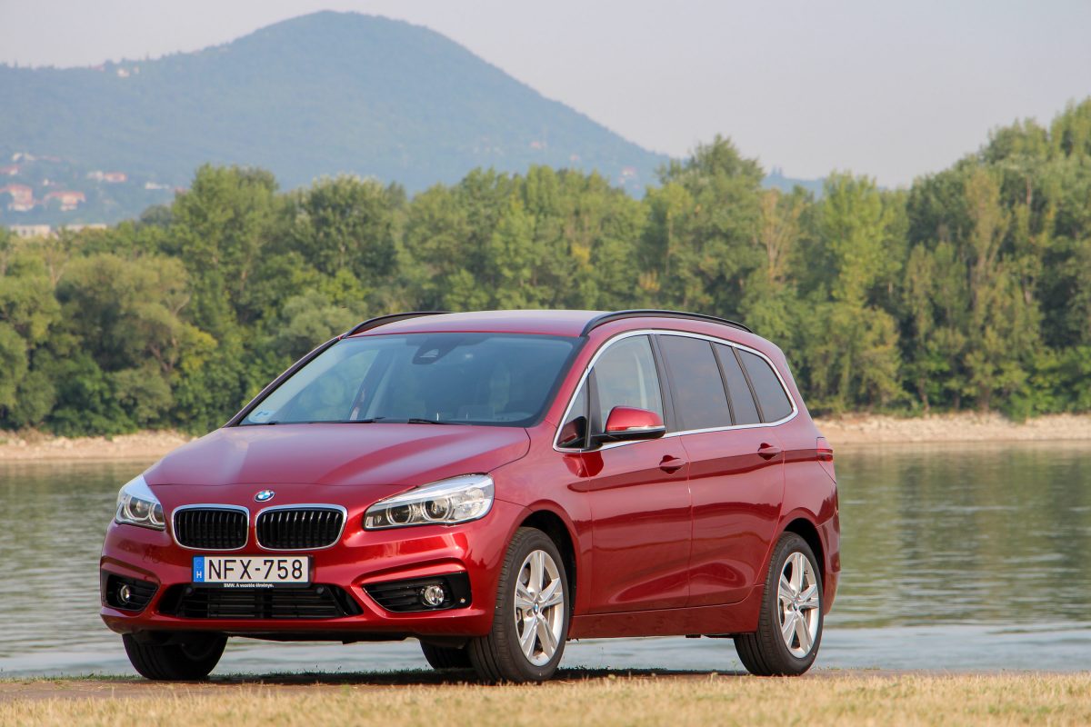 BMW 220