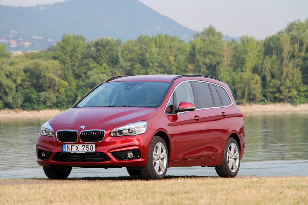 BMW 220