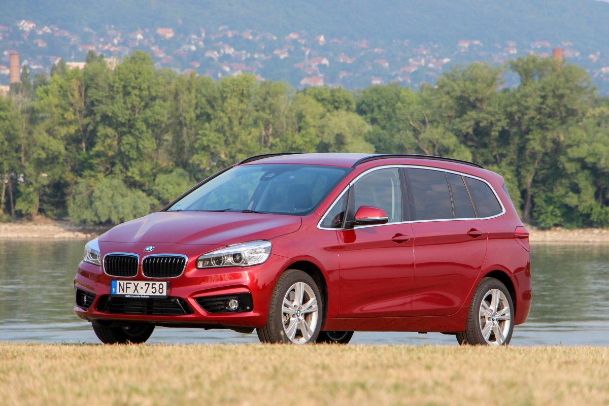 BMW 220