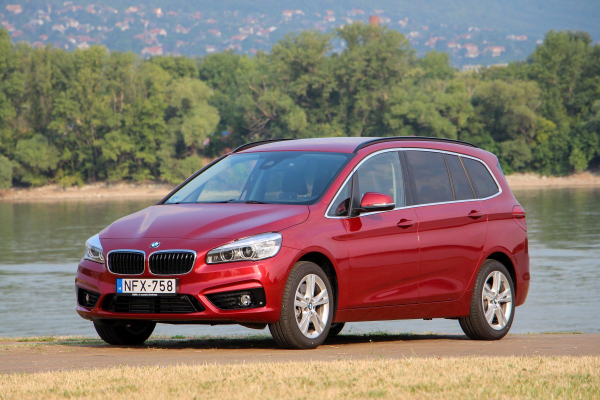 BMW 220
