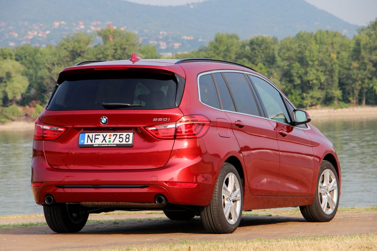 BMW 220