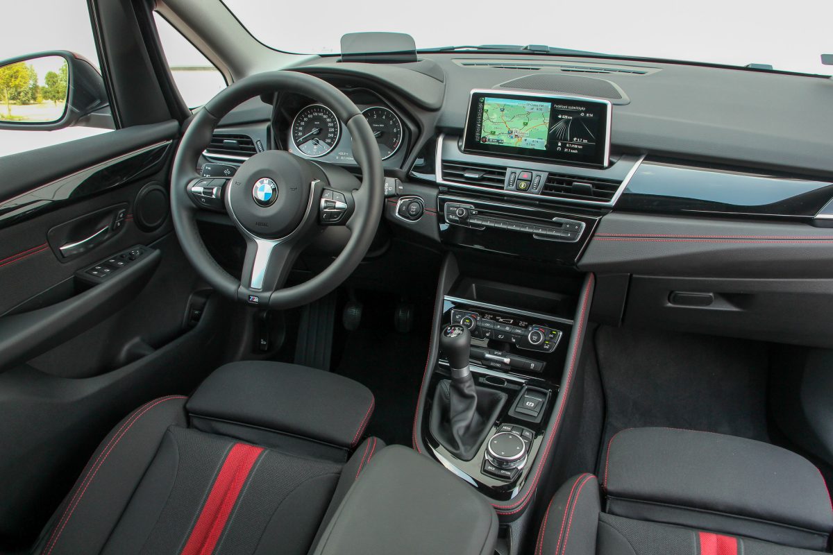 BMW 220