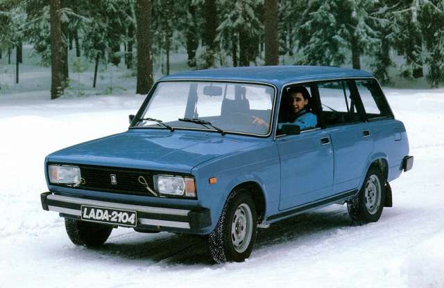 A kocka nincs elvetve - 35 éves a kocka Lada