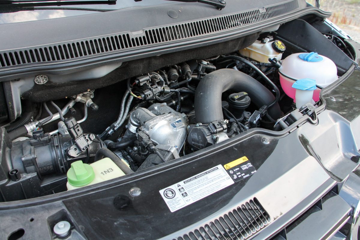 VOLKSWAGEN MULTIVAN