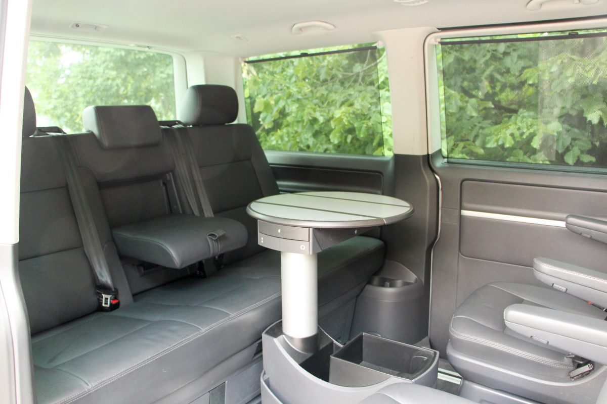 VOLKSWAGEN MULTIVAN