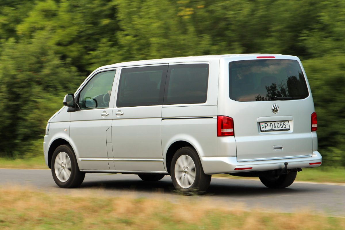 VOLKSWAGEN MULTIVAN