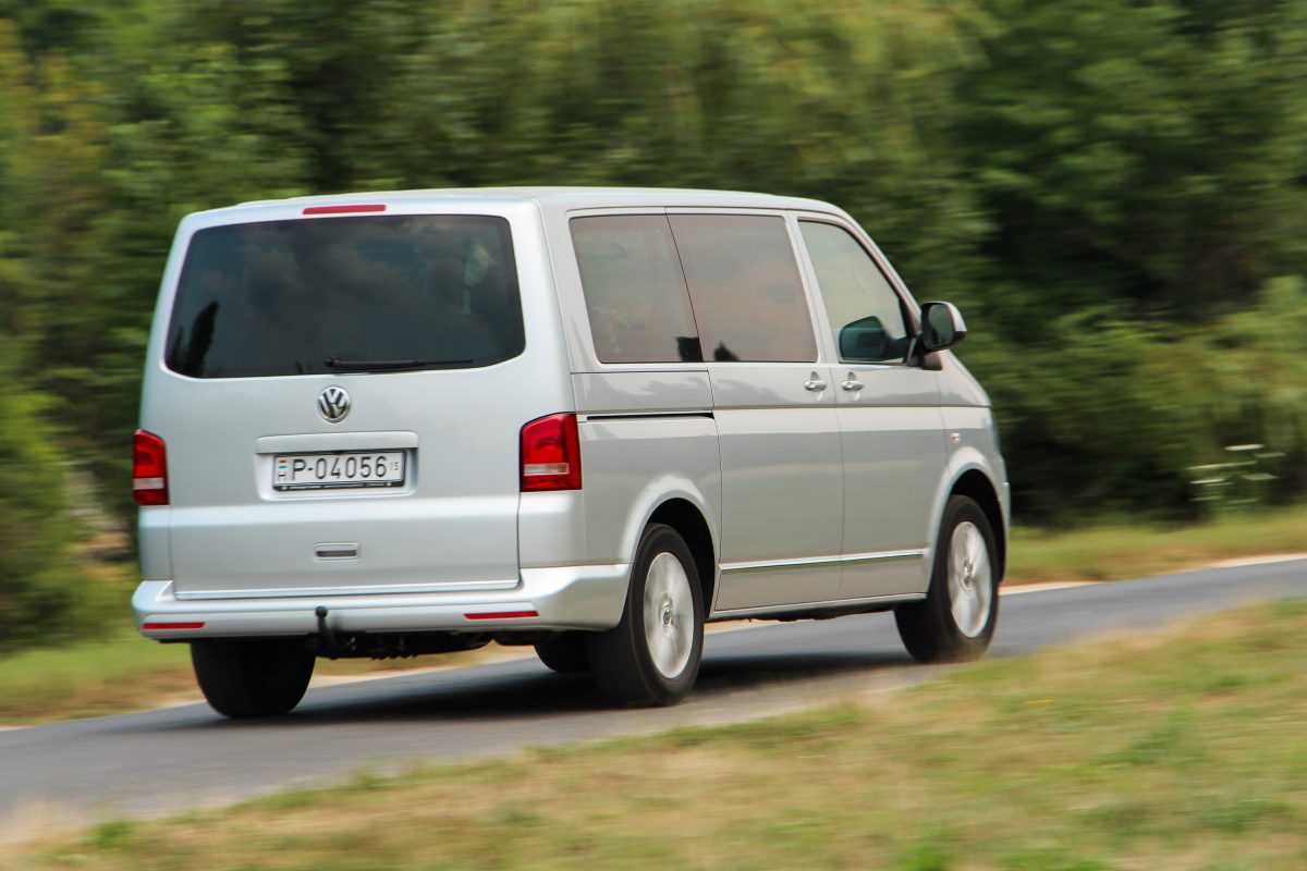 VOLKSWAGEN MULTIVAN