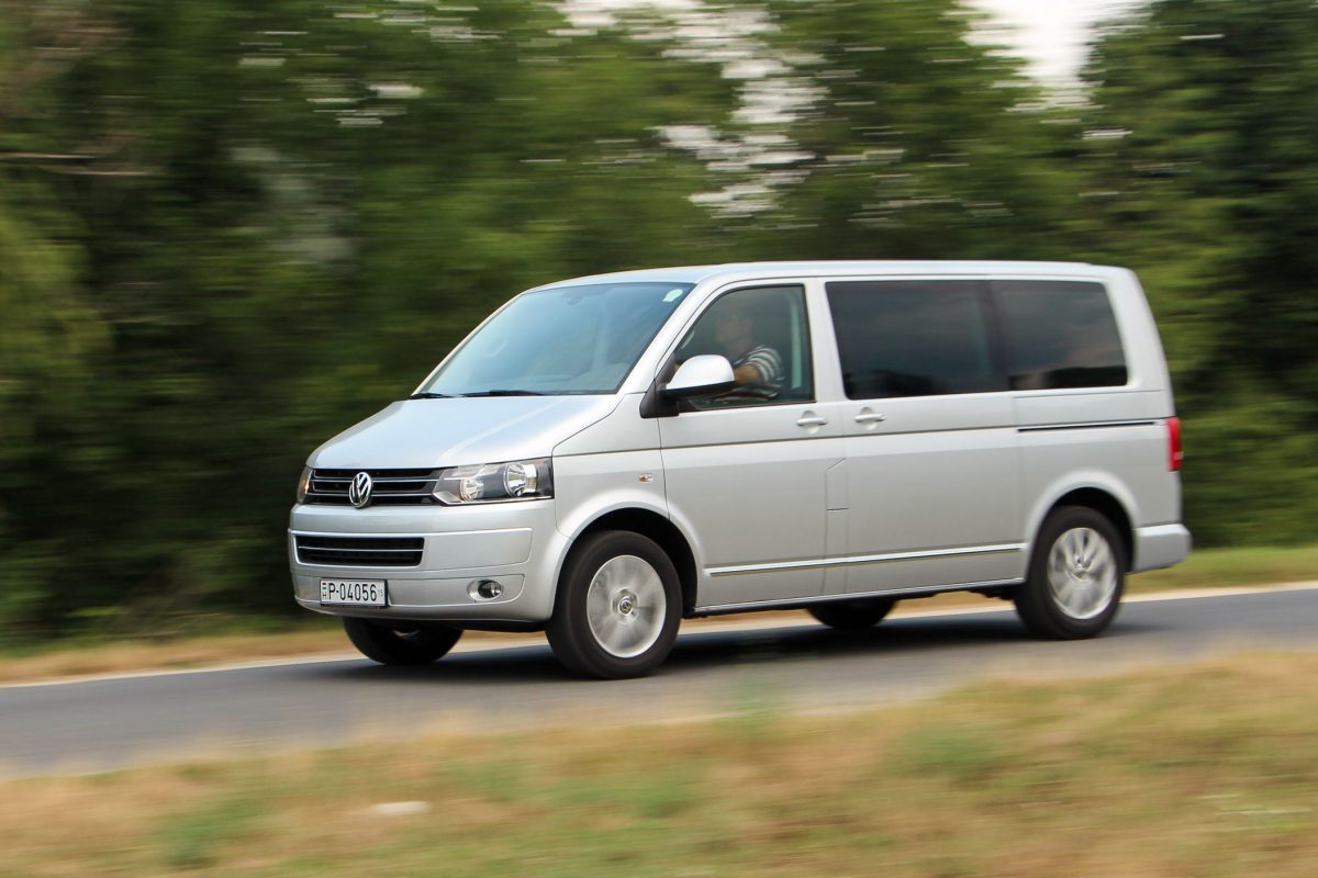 VOLKSWAGEN MULTIVAN