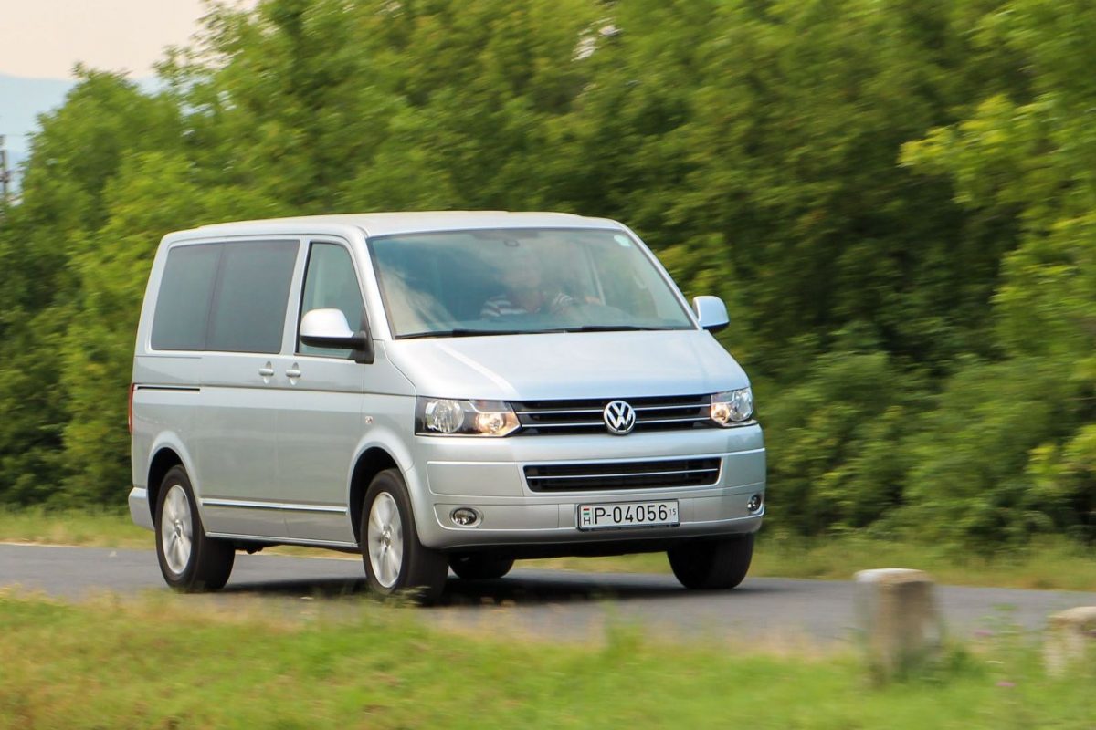 VOLKSWAGEN MULTIVAN