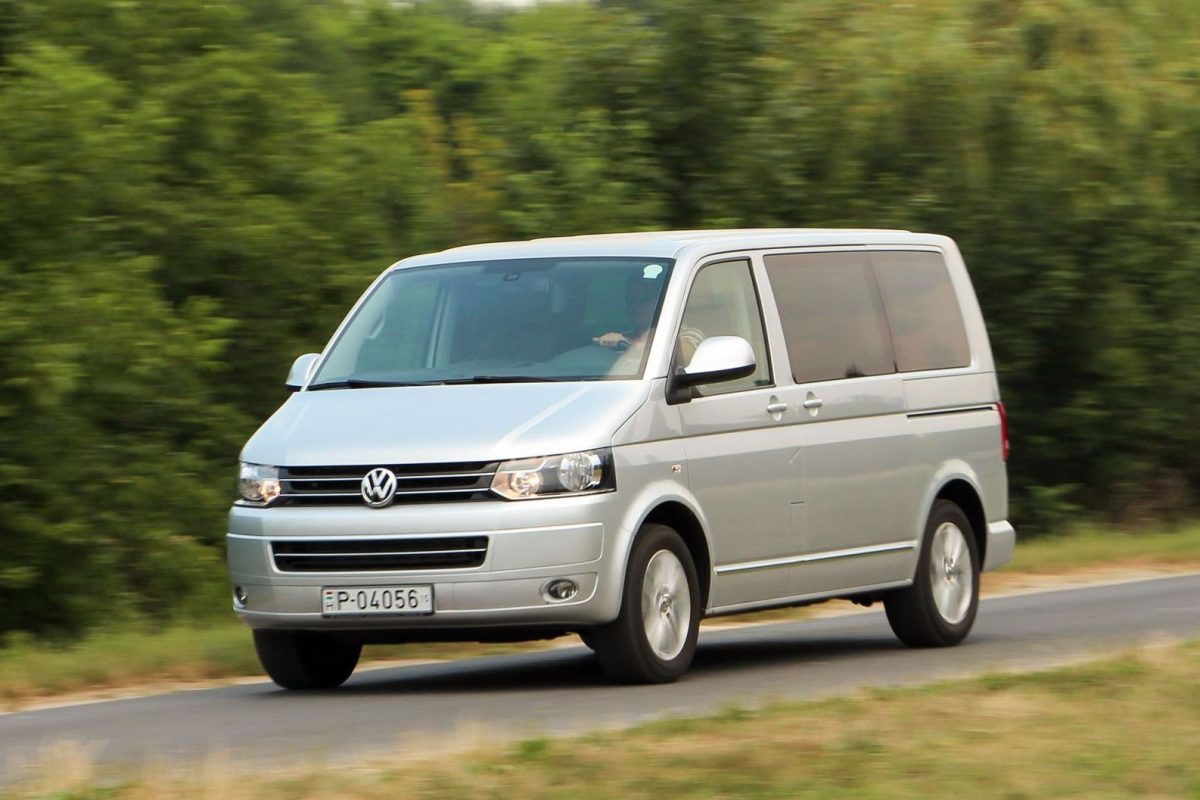 VOLKSWAGEN MULTIVAN