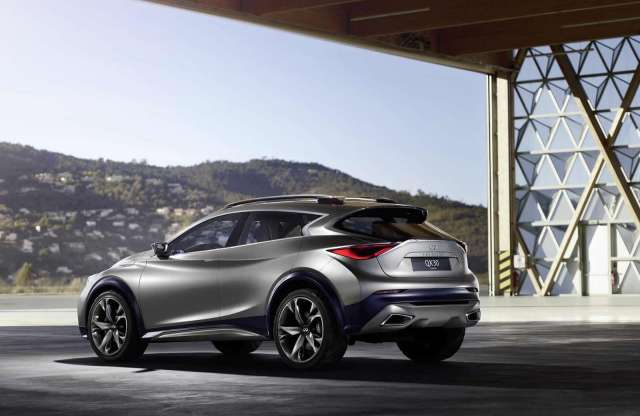 Hivatalos képeken az Infiniti QX30