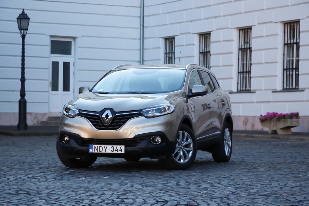 RENAULT