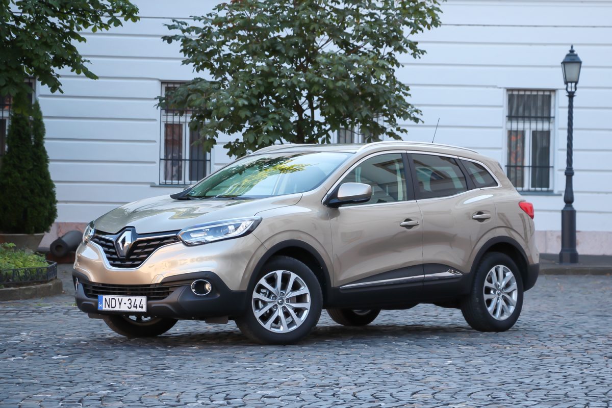 RENAULT