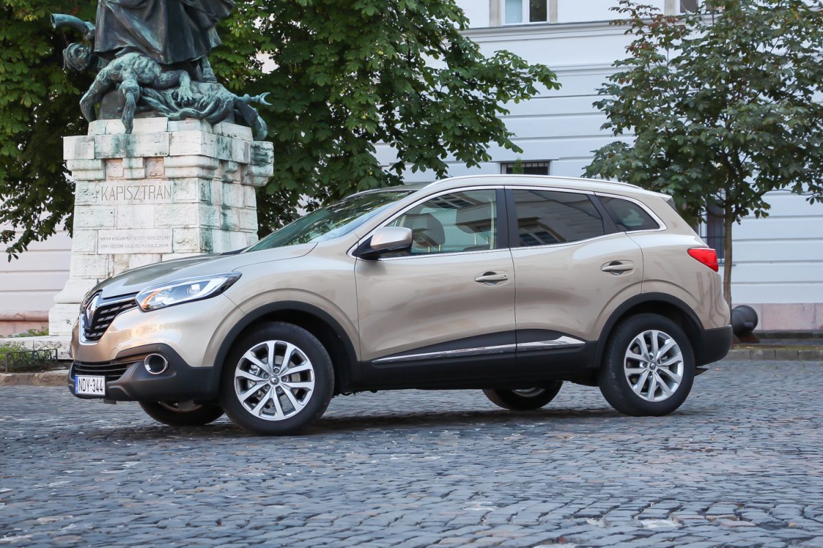 RENAULT