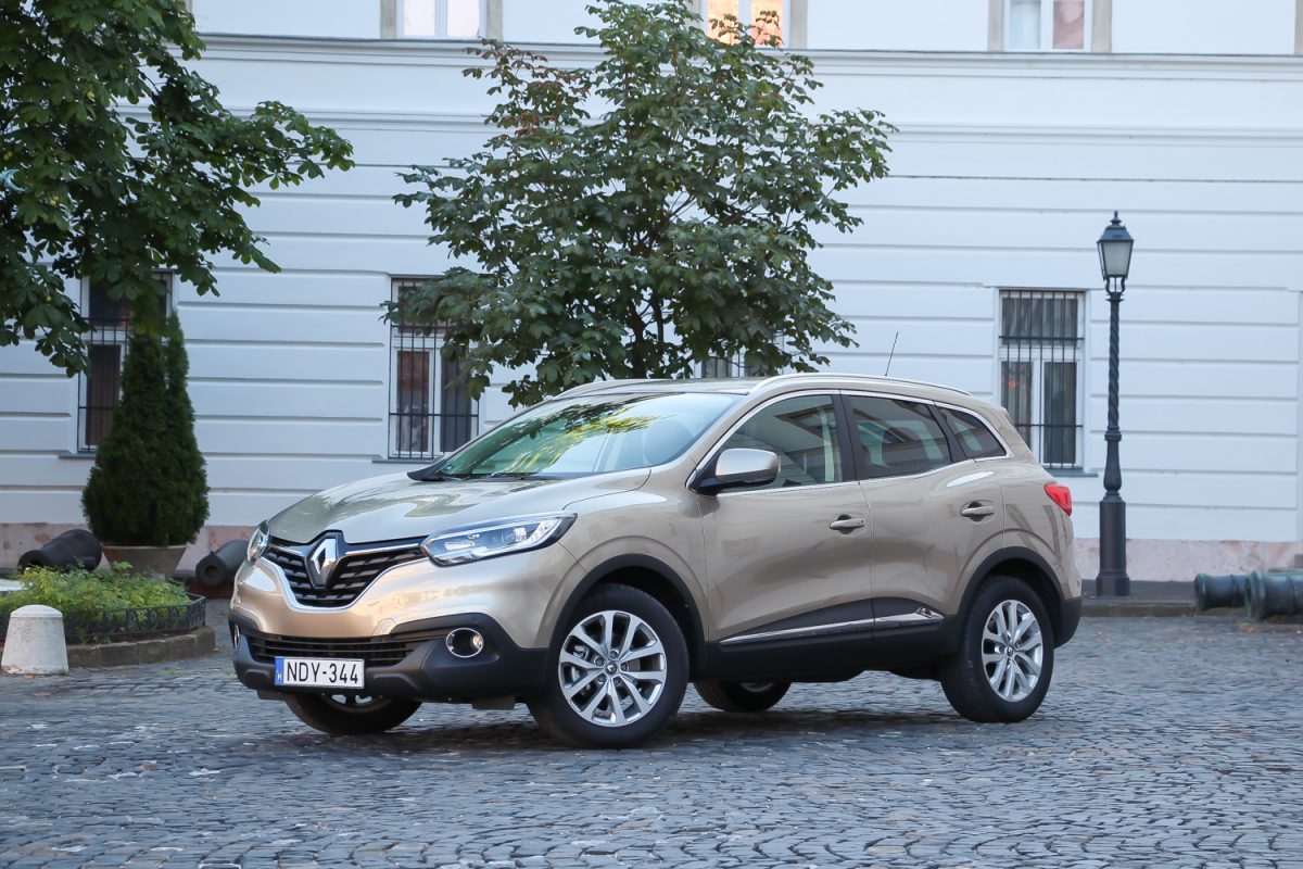 RENAULT