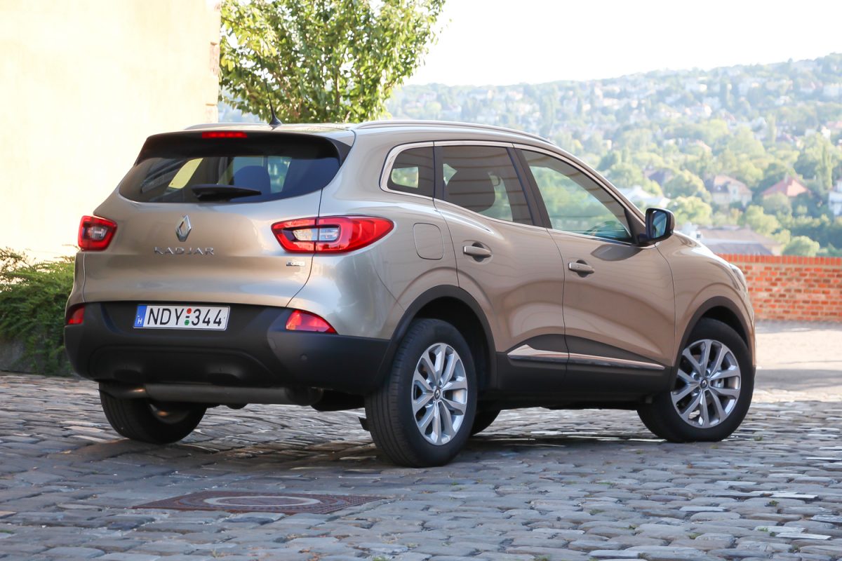 RENAULT