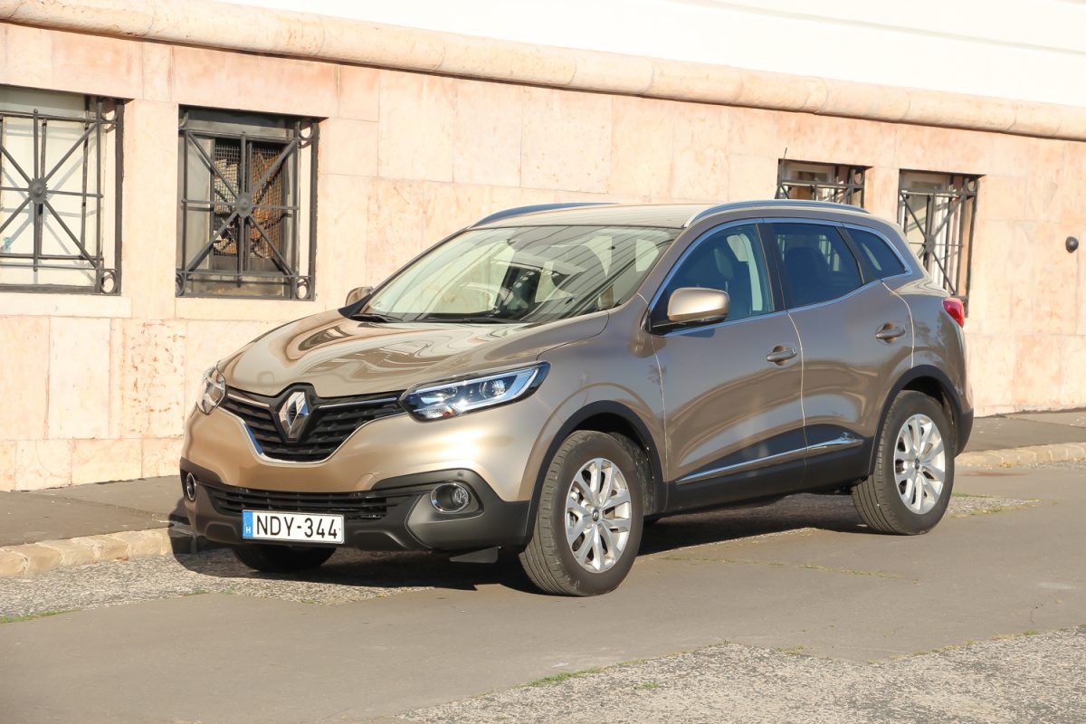 RENAULT