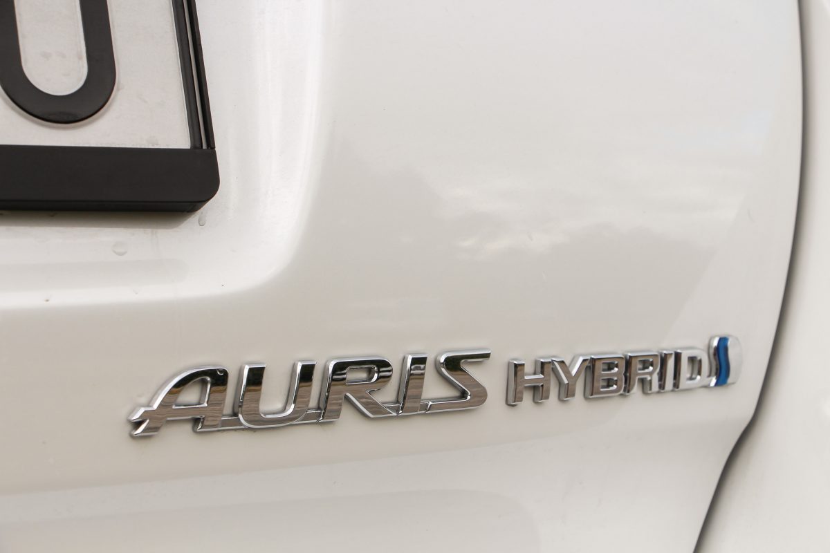 TOYOTA AURIS
