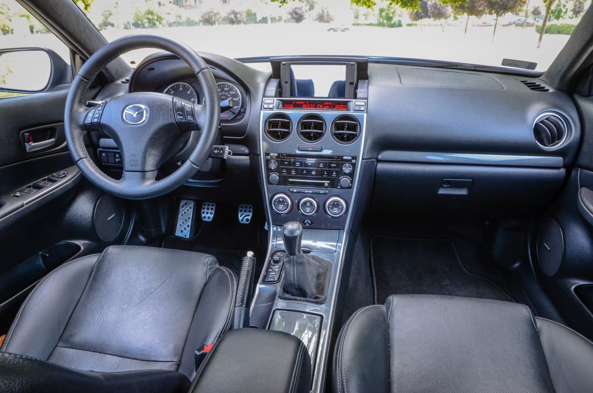 MAZDA 6