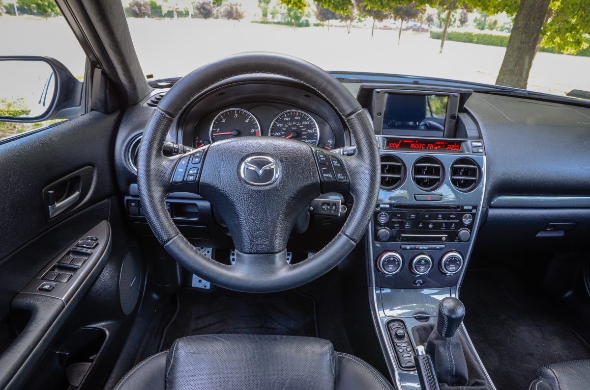 MAZDA 6
