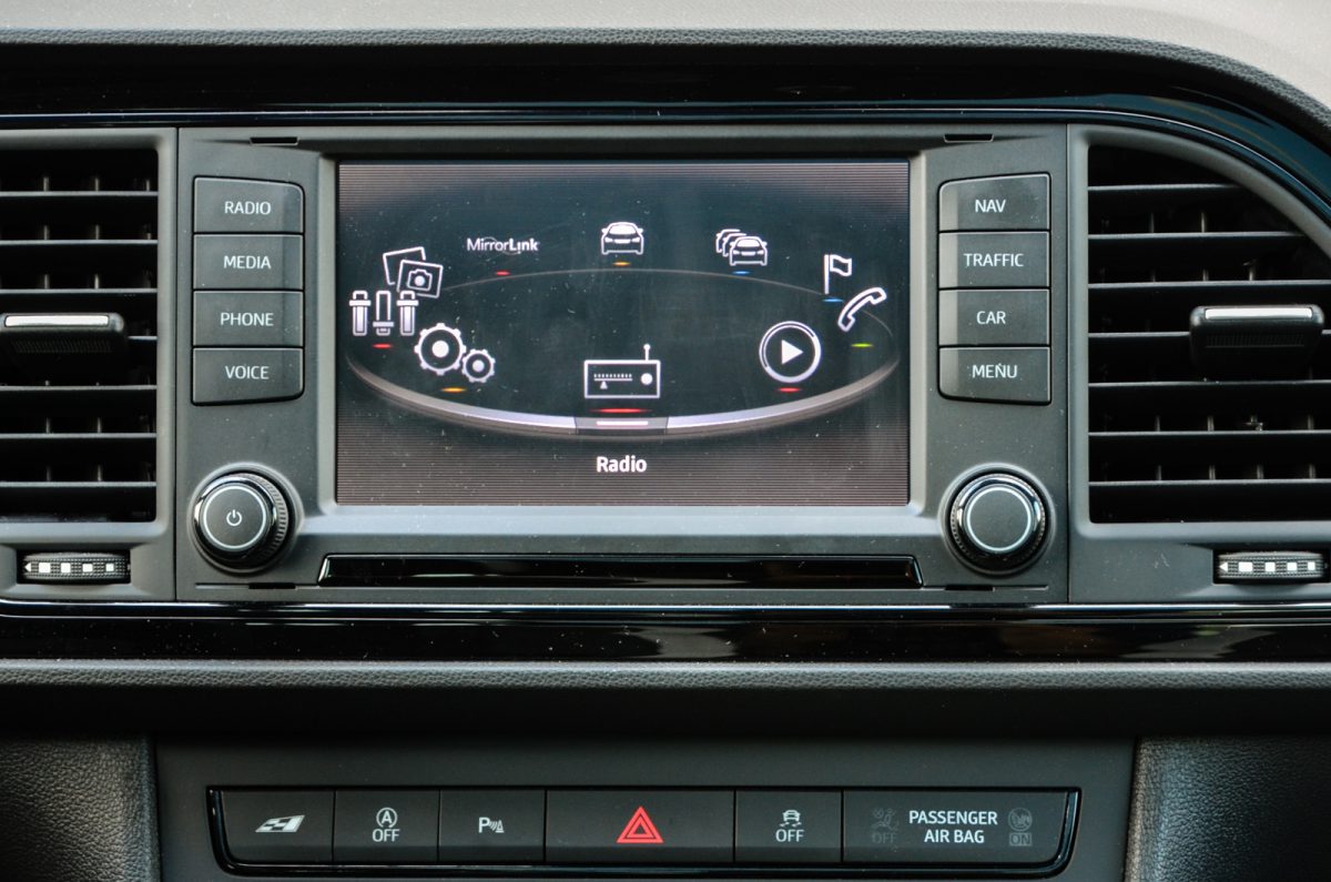SEAT LEON