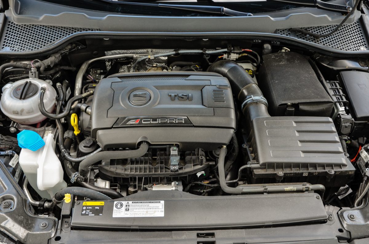 SEAT LEON