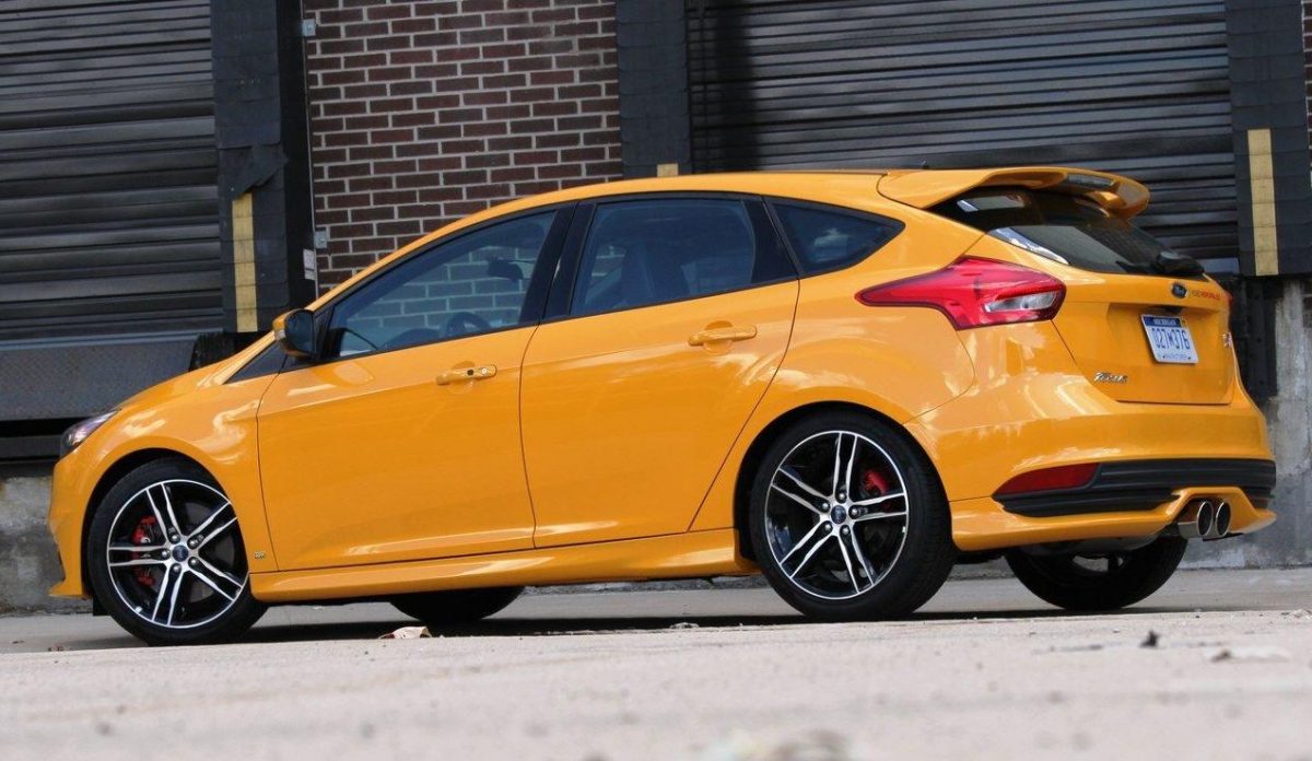 FORD FOCUS