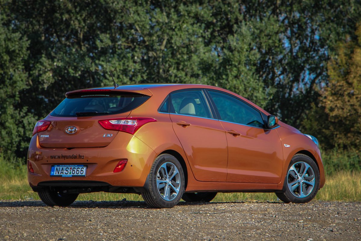 HYUNDAI I30