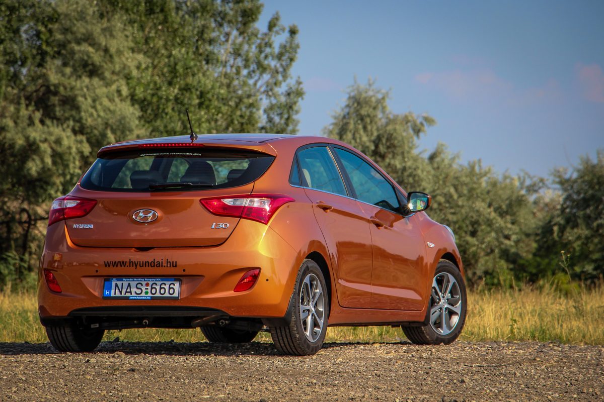 HYUNDAI I30