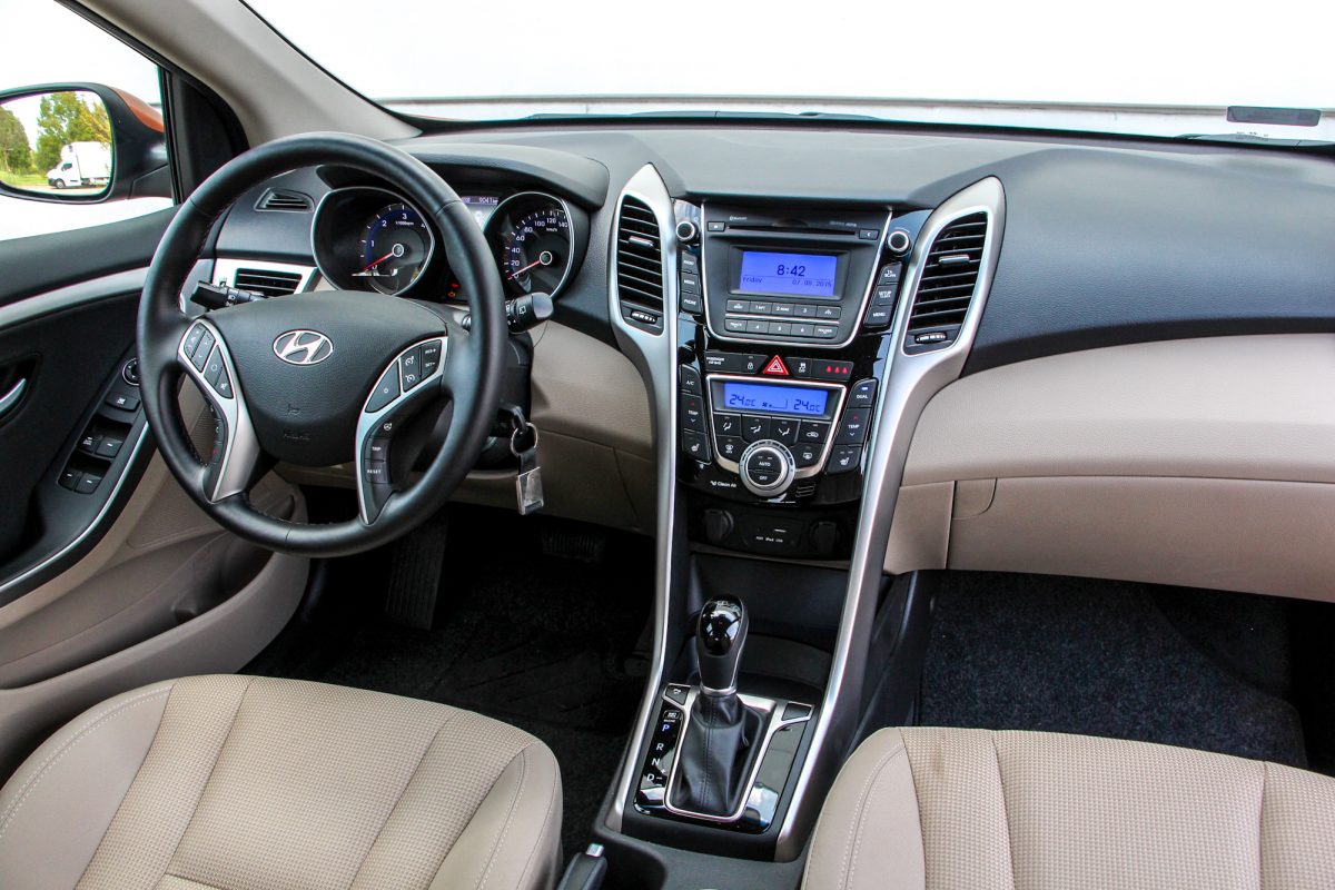 HYUNDAI I30