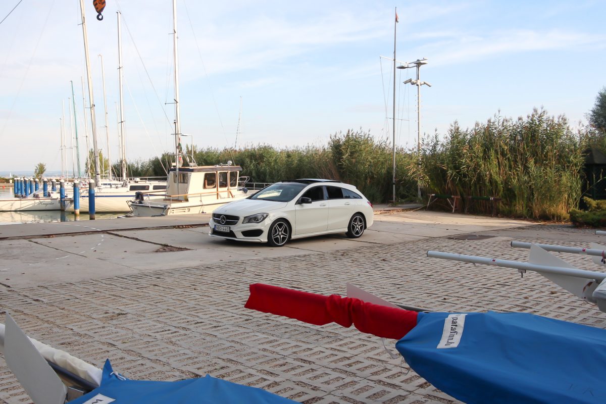 MERCEDES-BENZ