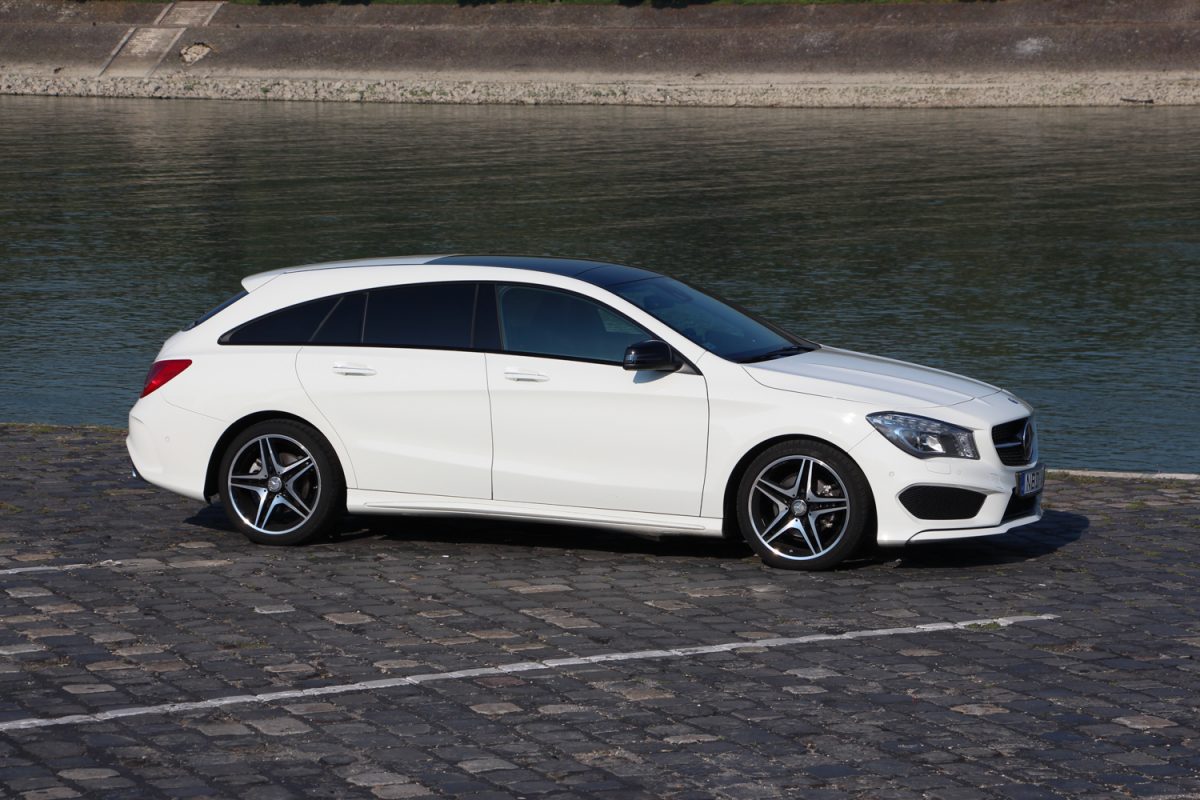 MERCEDES-BENZ
