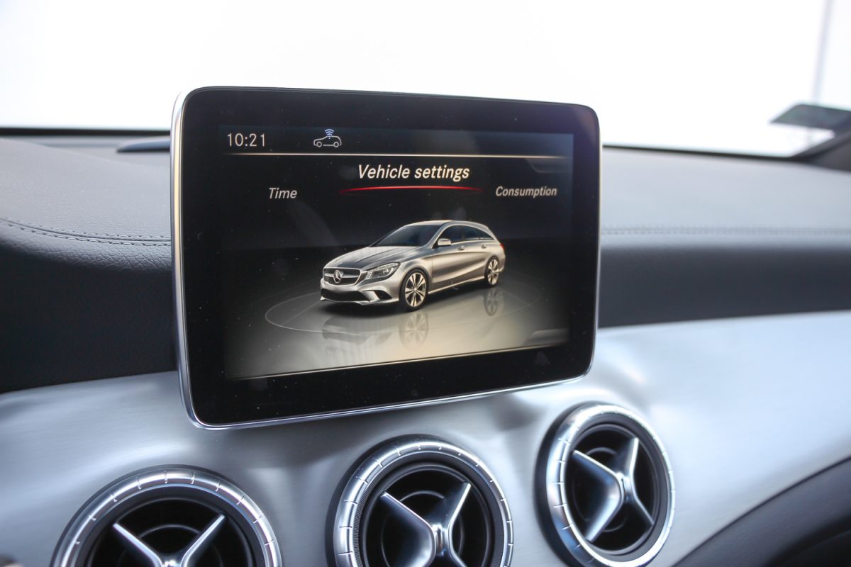 MERCEDES-BENZ