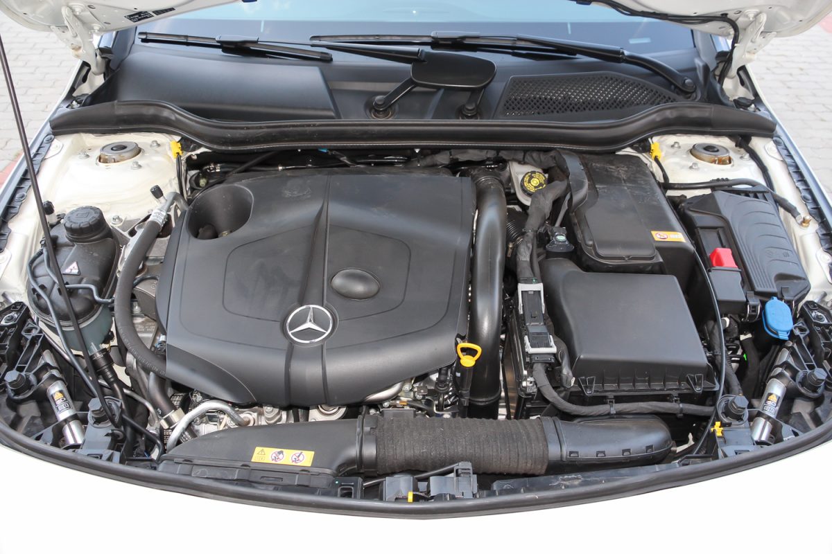 MERCEDES-BENZ