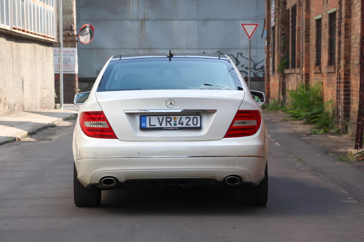 MERCEDES-BENZ