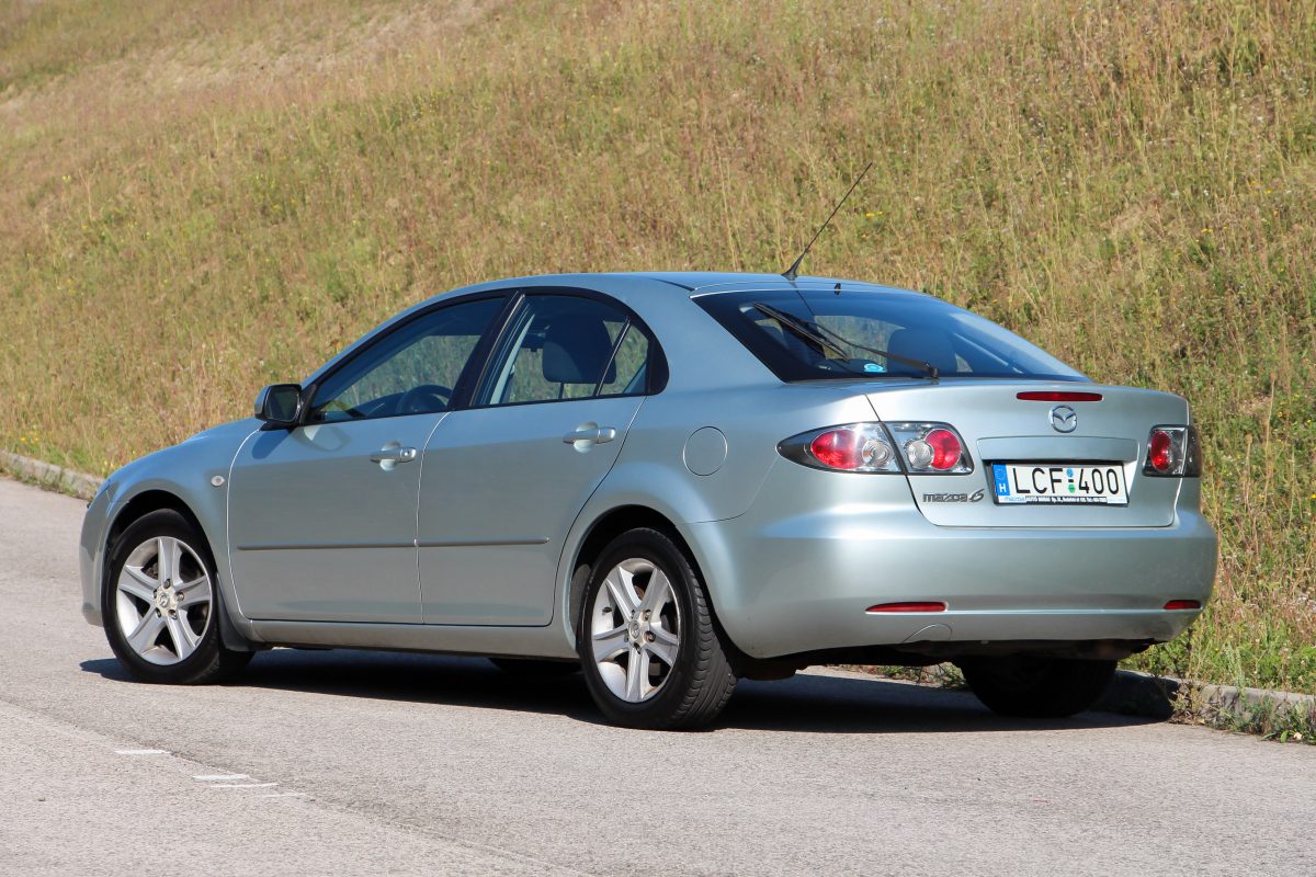 MAZDA 6