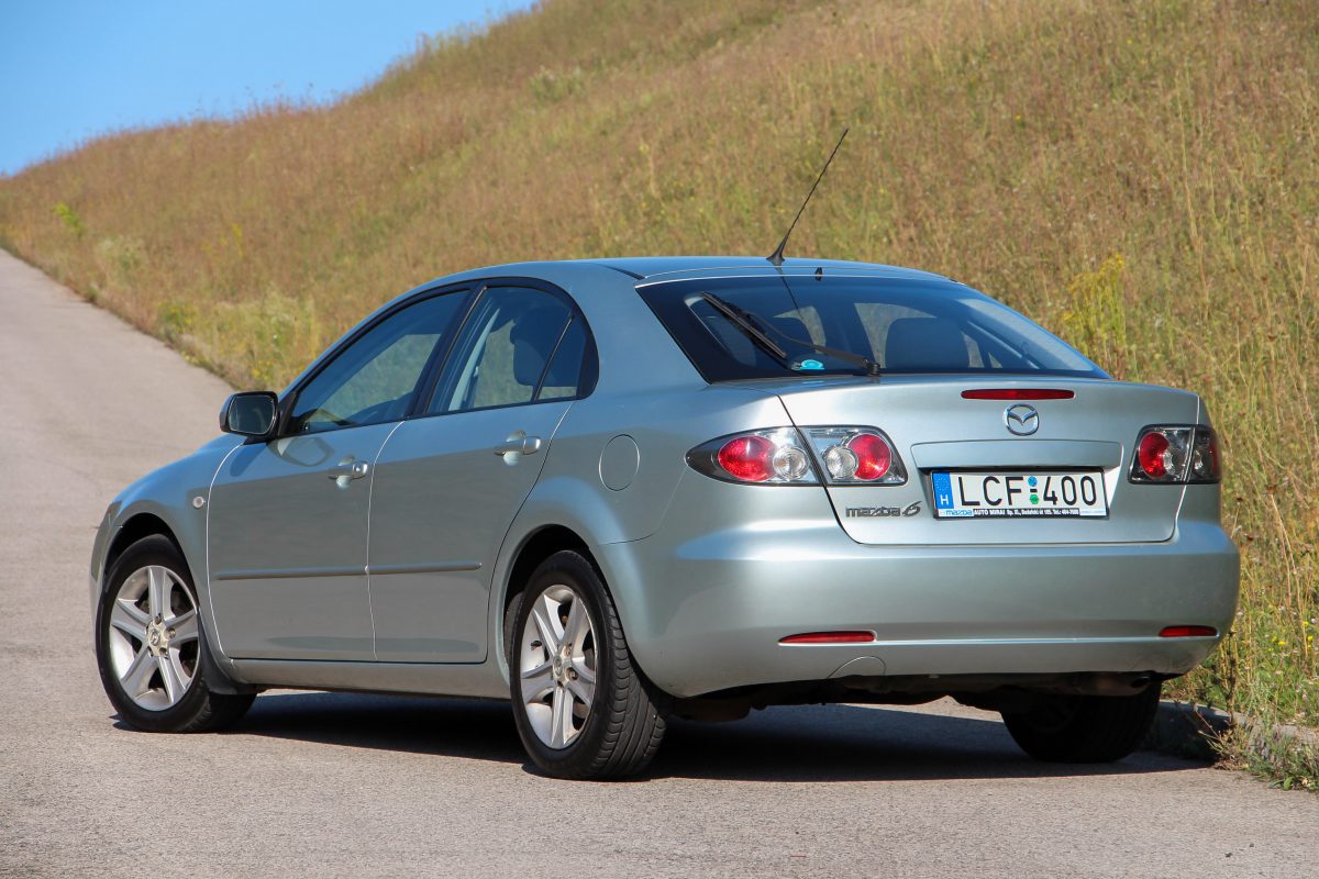 MAZDA 6
