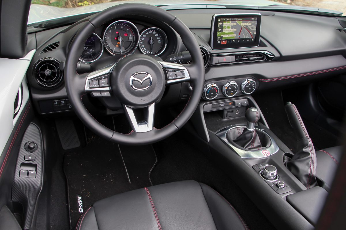 MAZDA MX-5