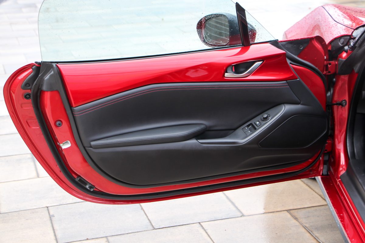 MAZDA MX-5