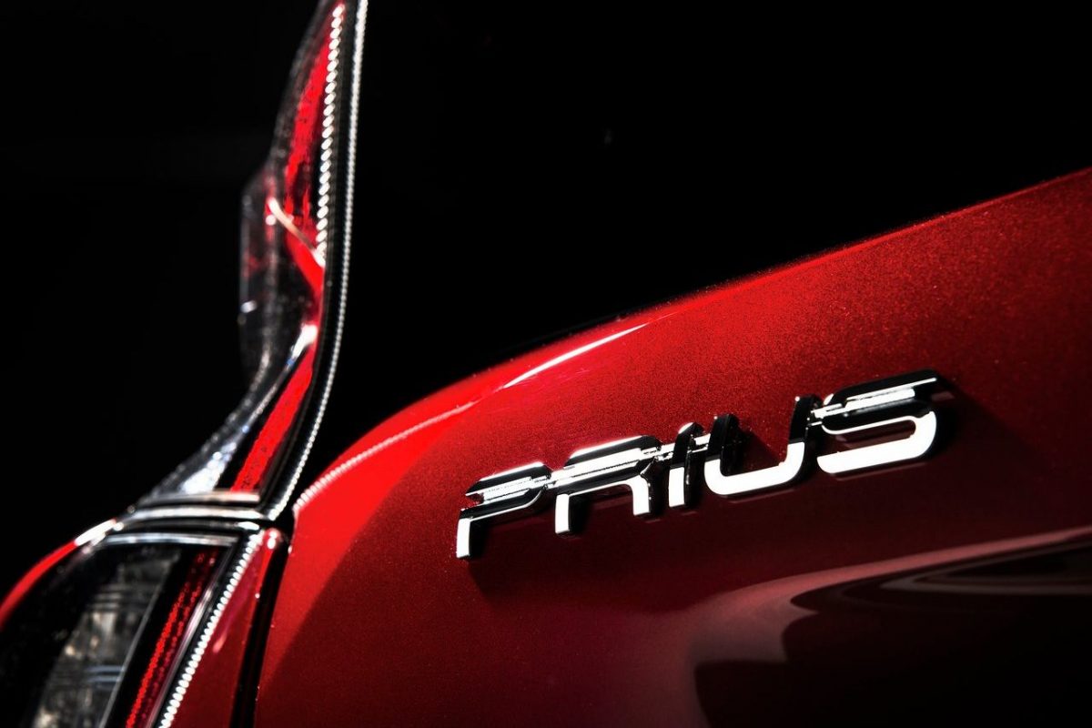TOYOTA PRIUS