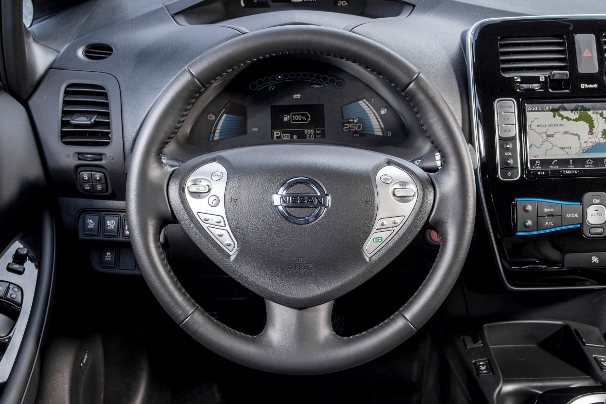 NISSAN LEAF