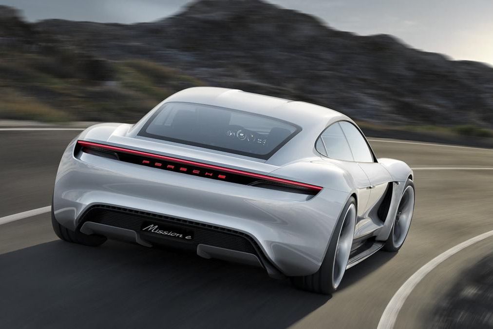 PORSCHE