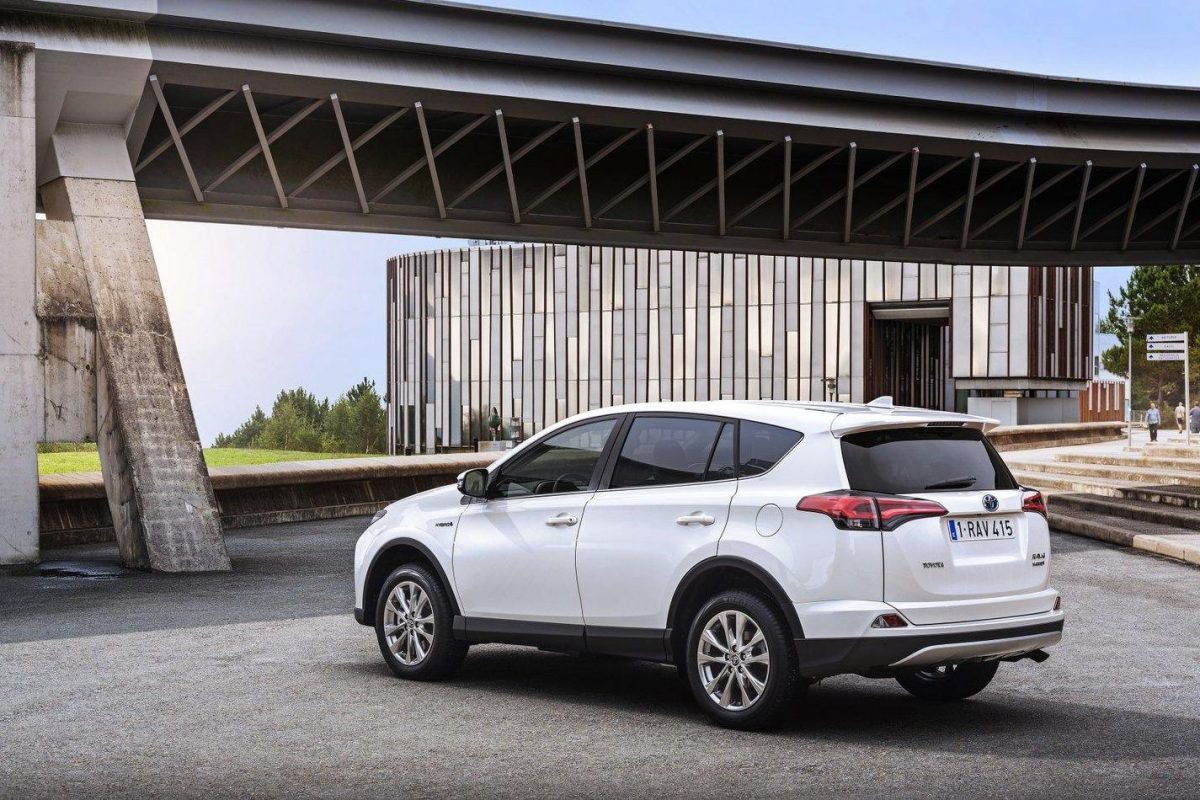 TOYOTA RAV 4
