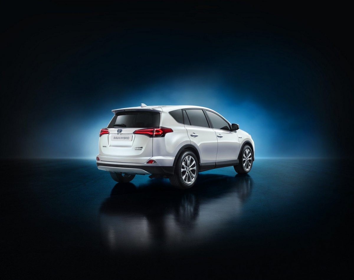 TOYOTA RAV 4