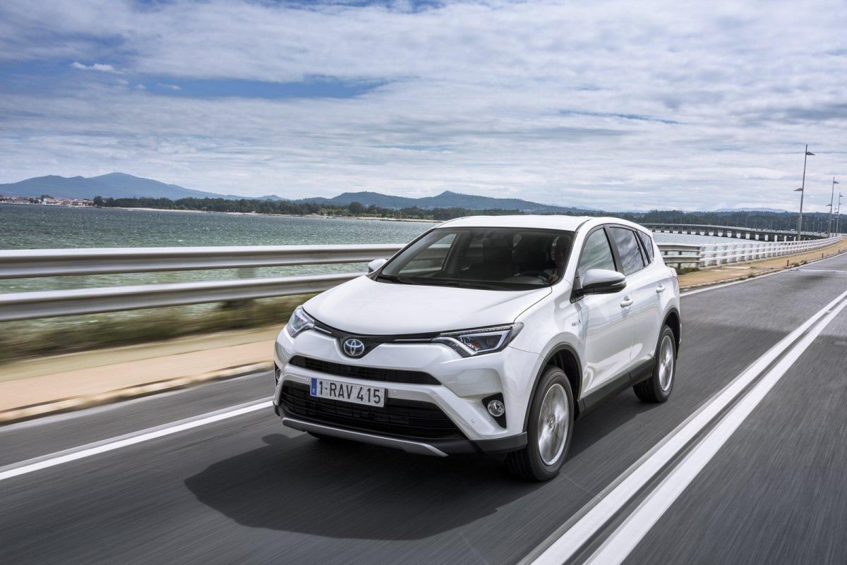 TOYOTA RAV 4