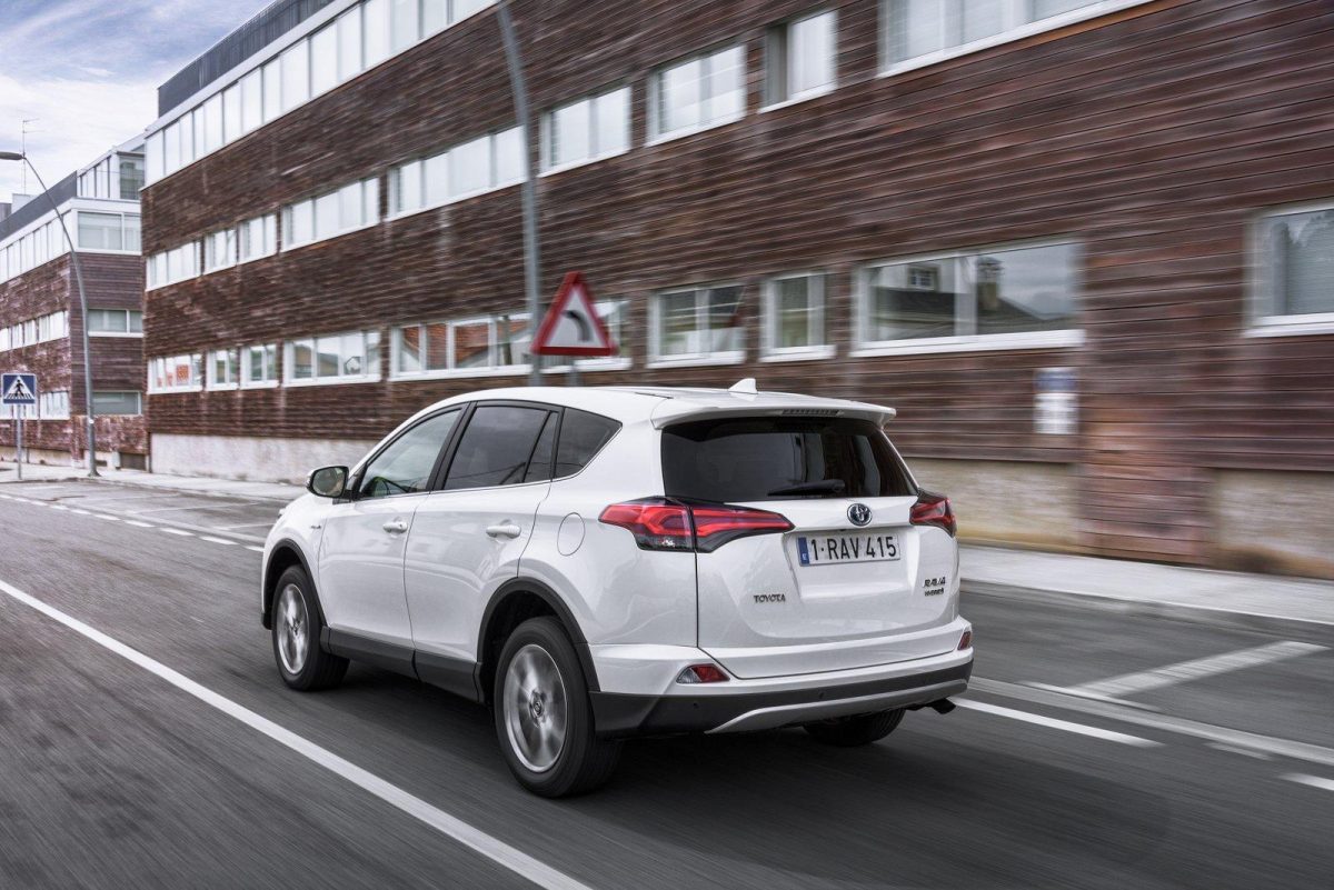 TOYOTA RAV 4